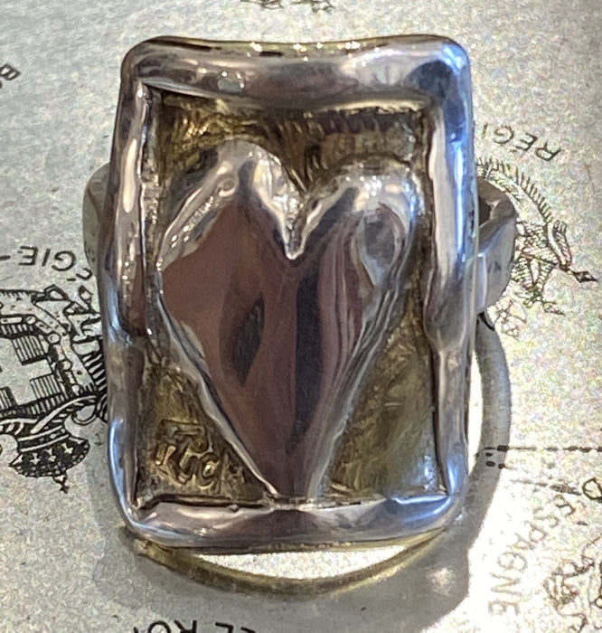 Postcard from the heart ring