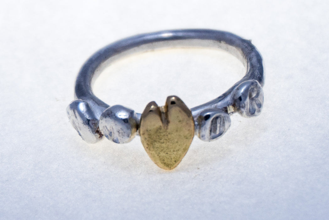 Gold heart ring 'Amor'
