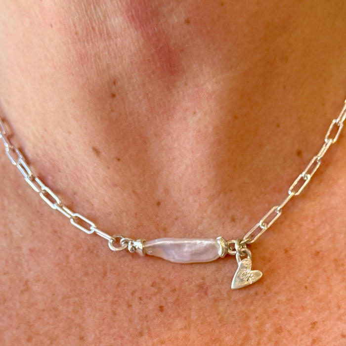 Neckpiece with stick pearl & heart