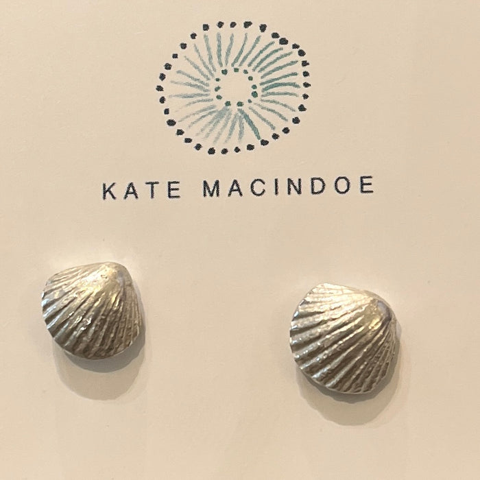 Silver shell studs