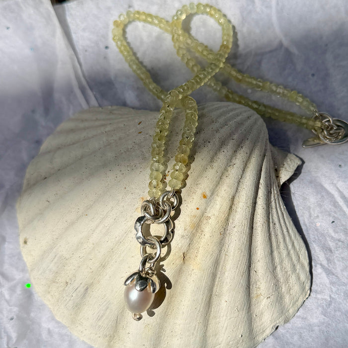 Citrus quartz necklace with pearl