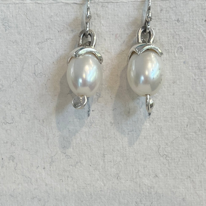 Pearl acorn earrings