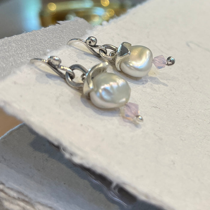 Pearl cloud  with pink crystal bead