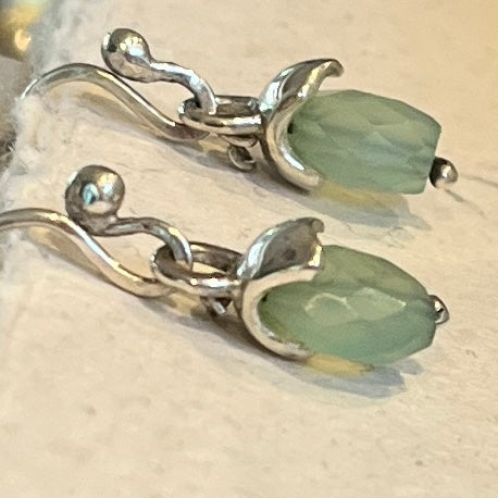 Chalcedony & silver drop earring