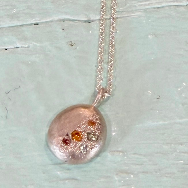 Glimmer garden necklace with sapphires