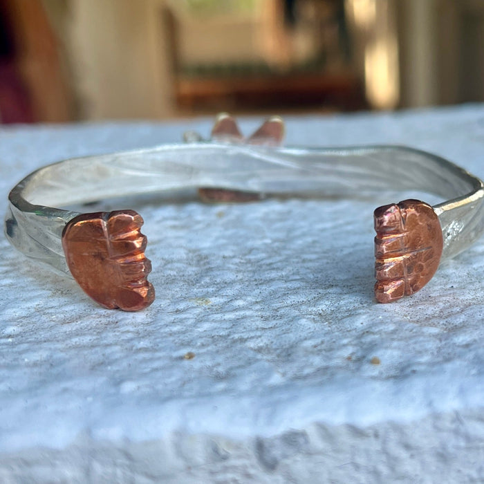 Crown cuff with wide band