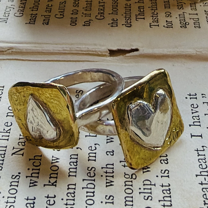 Signet heart ring