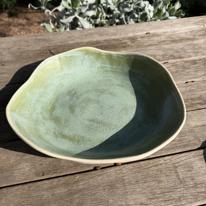 Wavy edged bowl