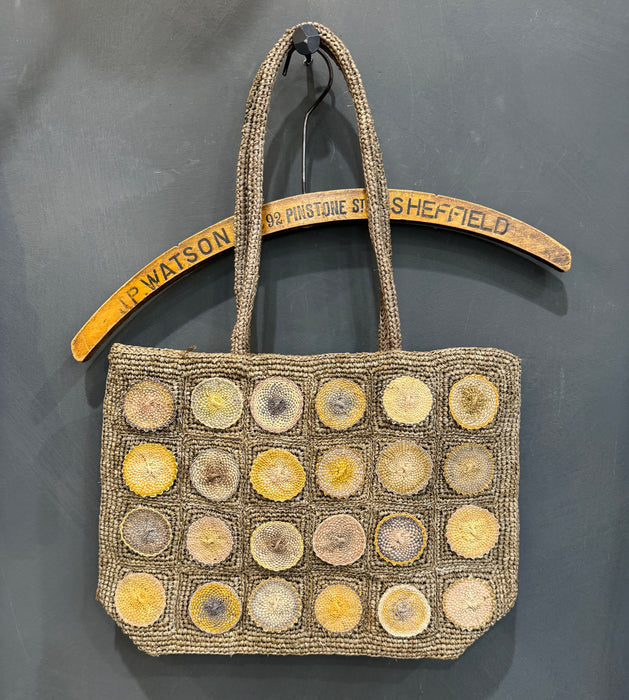 Raffia shoulder bag with disc embroidery