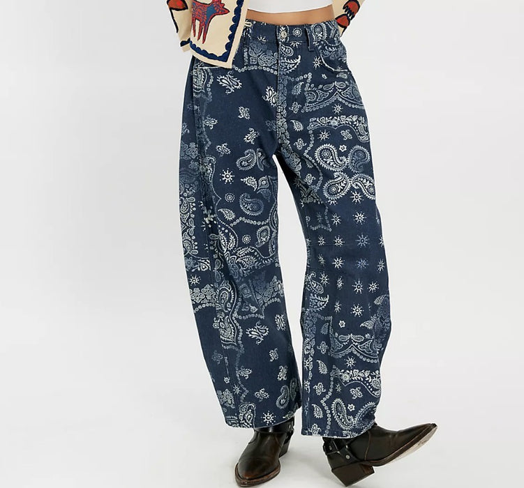 Good Luck barrel jean in paisley navy