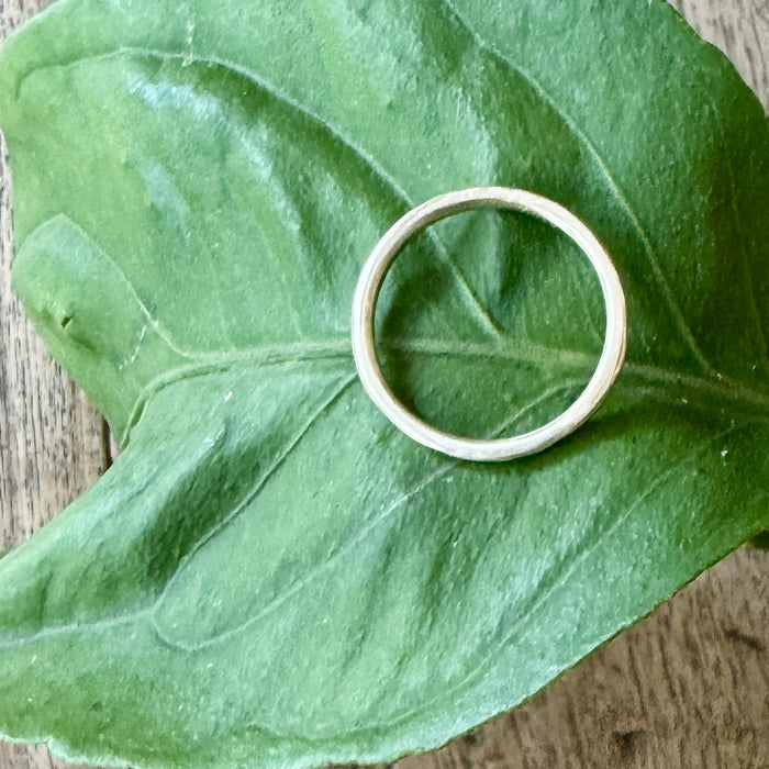 Yellow gold spacer ring