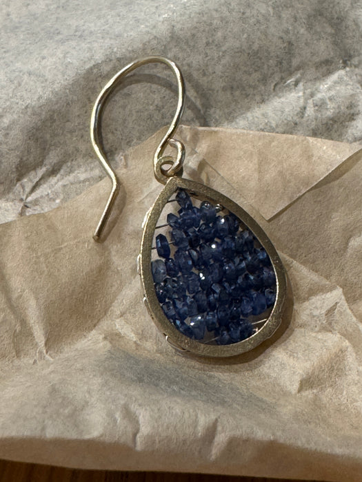 Reef earrings | gold | blue sapphire beads