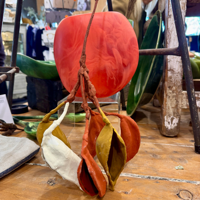 Leaf pods
