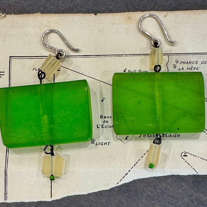 Sol y mar resin block earrings