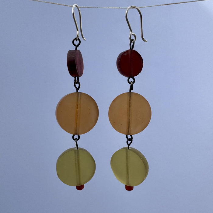 Sol Y Mar resin disc earrings