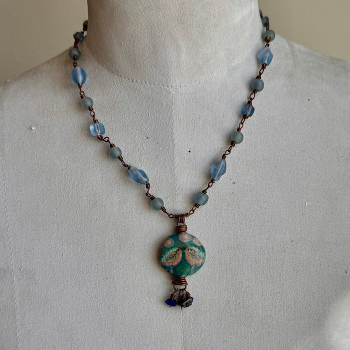 Two birds vintage bead necklace
