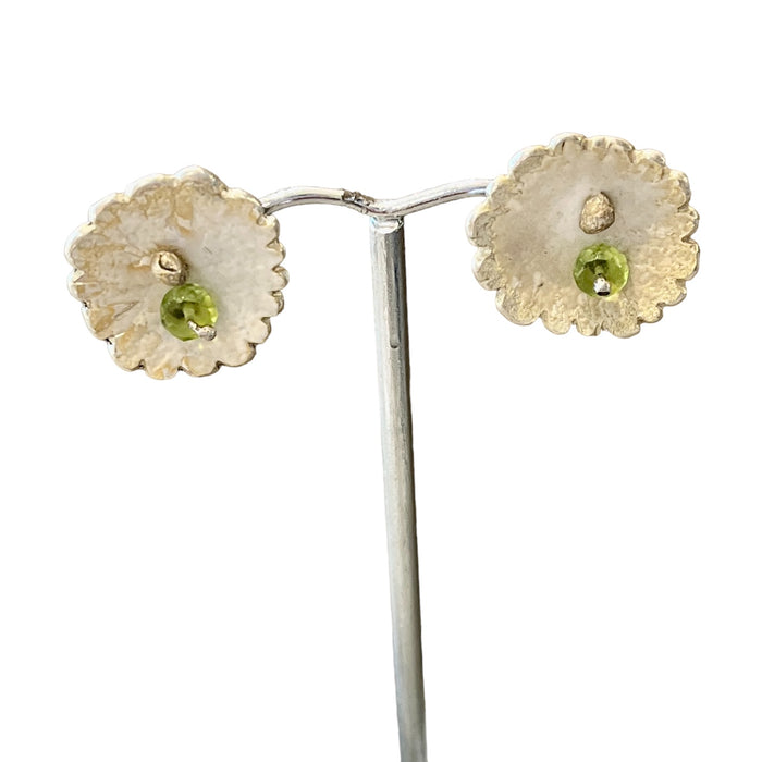 Seaside daisy enamel studs