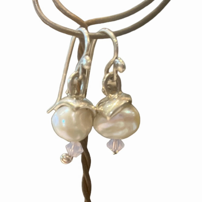 Pearl cloud  with pink crystal bead