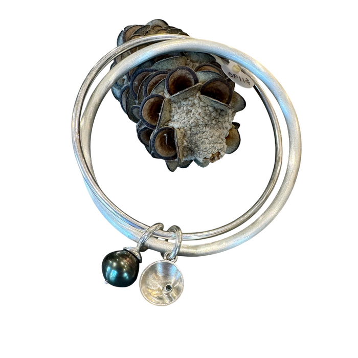 Double bangle with Tahitian pearl