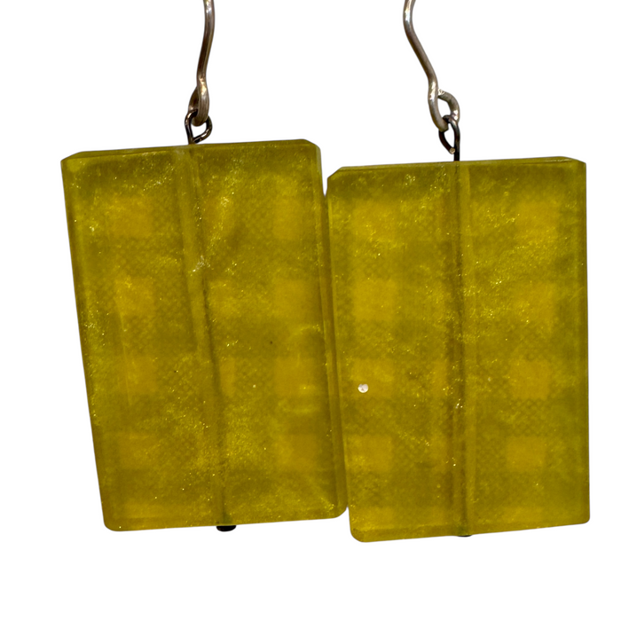 Sol y Mar resin block earrings \ rectangle