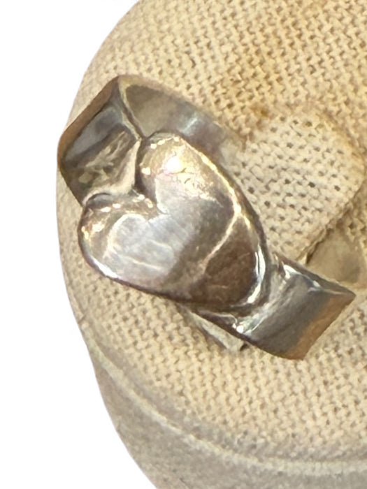 Silver heart on the side ring