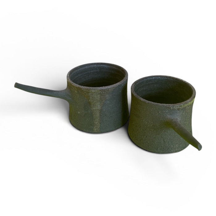 Raw earthenware vessel