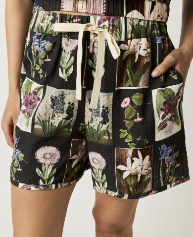 Iris shorts