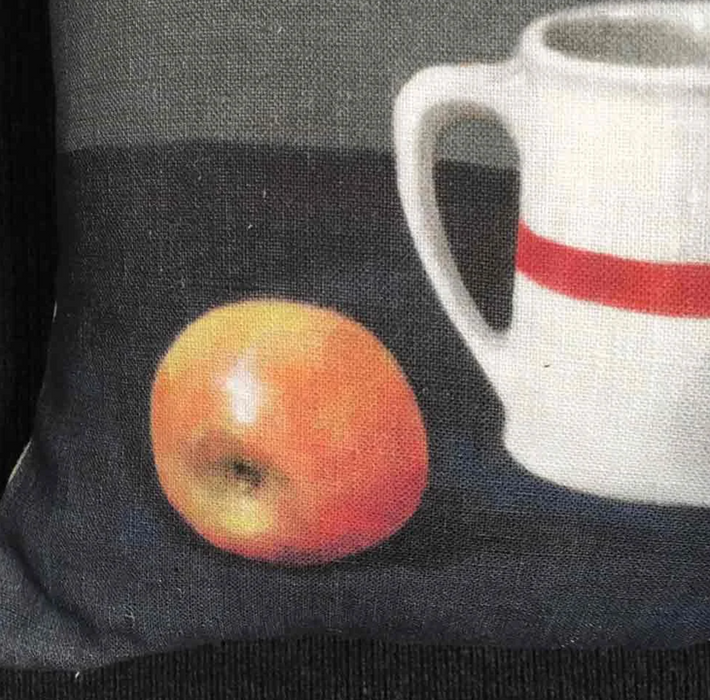 Red apples linen cushion