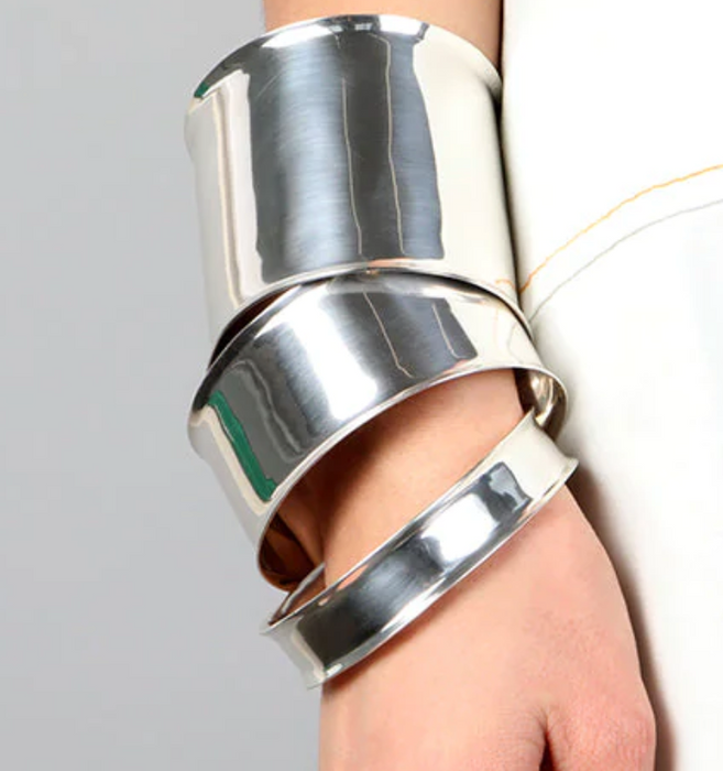 Voyage silver bangle | medium