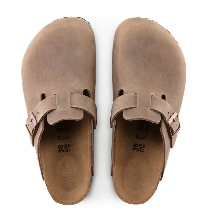 Boston clog in tobacco leather