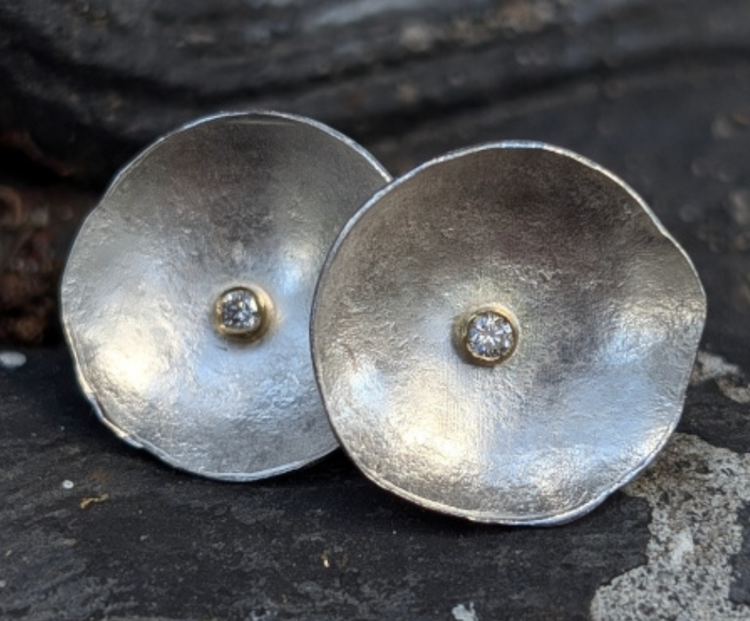 Lunar studs with diamond
