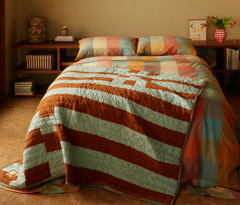 Kantha quilt - tobacco stripe