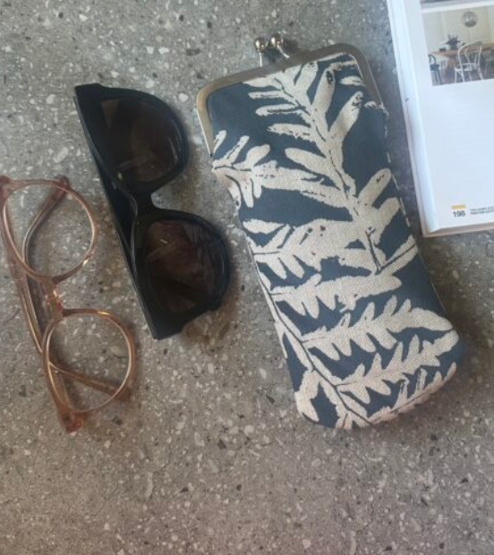 Glasses/Sunglass case