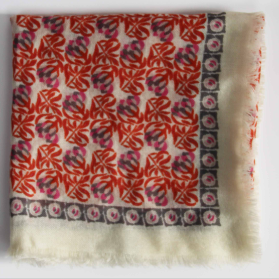 Fine wool scarf - square 100 x 100 cm