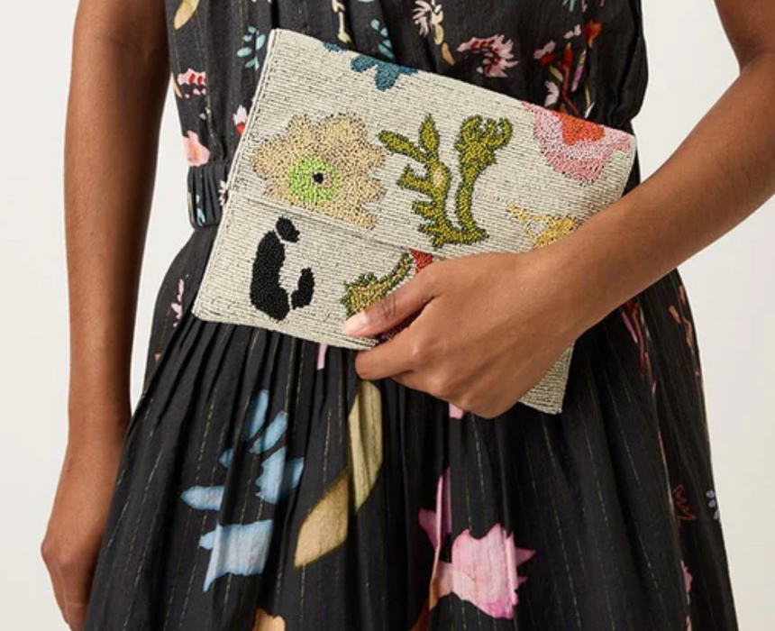 Beaded fold clutch