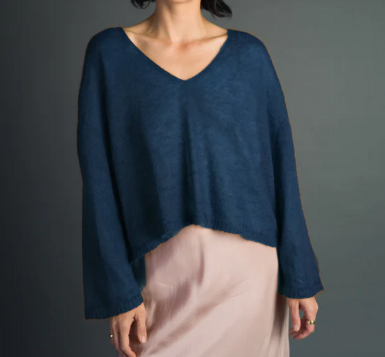 Cropped mohair v neck jumper | Luna