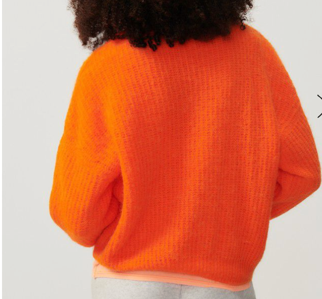 East ribbed crew neck knit