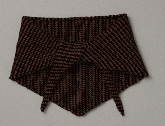 Daisy scarf