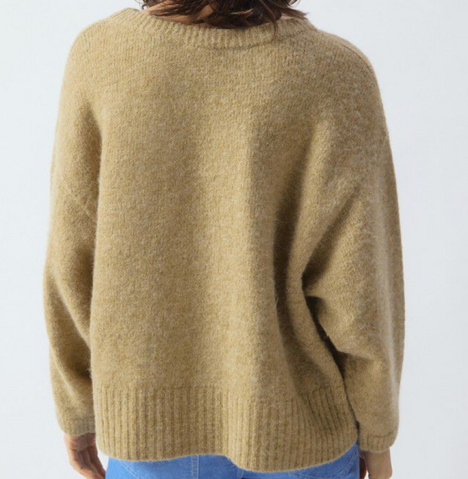 Soft East knit VM