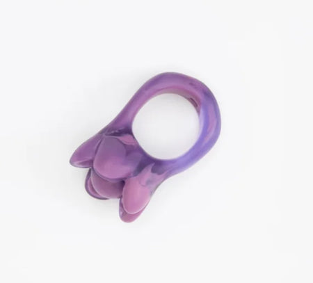 Dinosaur Designs Bud resin ring in grape purple, side view