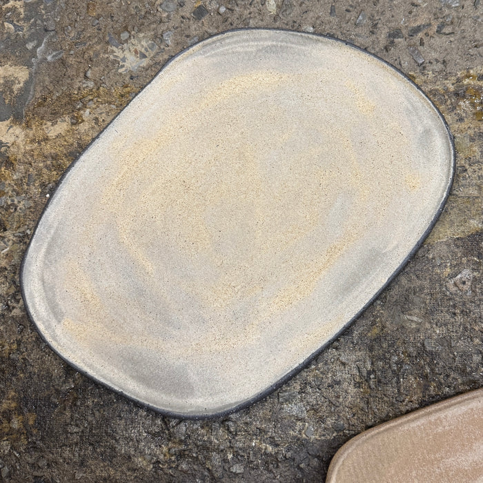 Drift Ceramics glazed platter in vanilla speckle