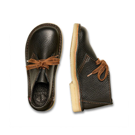 Duckfeet Helsingør boot in black pebbled leather with crepe rubber sole and brown laces — wide toe box, lace-up ankle boot