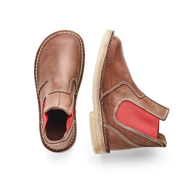 Duckfeet Roskilde brown leather chelsea boot with red elastic gusset, top and side view showing wide toe box