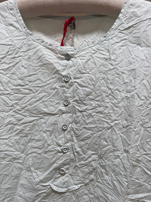 Ewa i Walla Lis tunic shirt, close-up of mint crinkle cotton and button placket