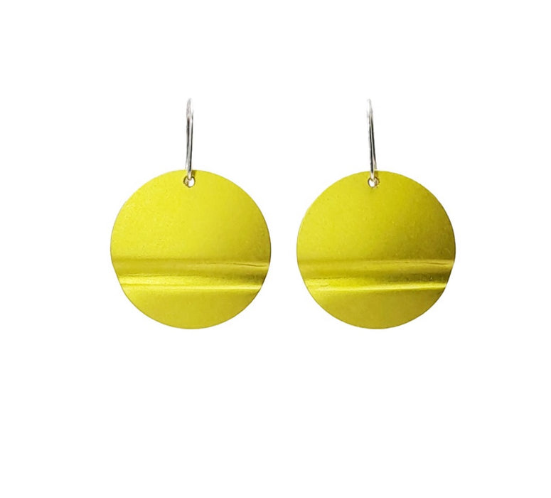 Kalinowski Enso disc earring in raspberry