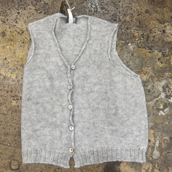 Luna mohair sleeveless vest in oatmeal