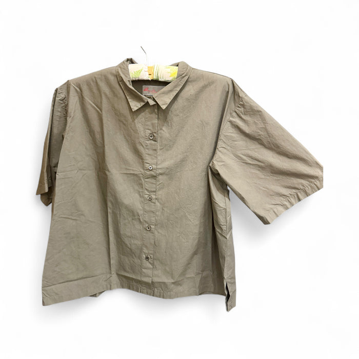 Manuelle Guibal Iyo short sleeve cotton shirt in khaki, on hanger
