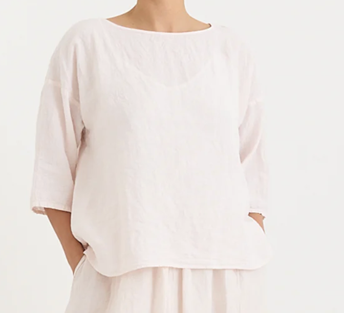 Manuelle Guibal Yilin simple linen tee blouse in pale blush, worn front view