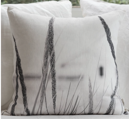 Melissa Stewart Point King coastal linen cushion, design 2
