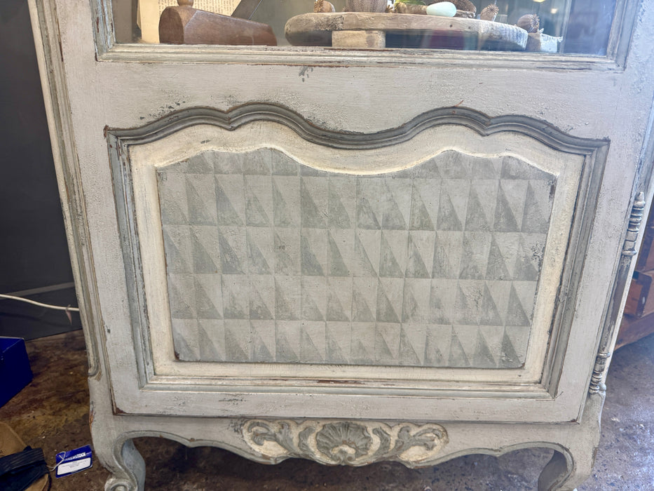Pomme French armoire, alternate view